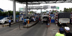 Nghịch lý các trạm BOT thu được hơn 1.000 tỉ đồng/tháng vẫn kêu lỗ?