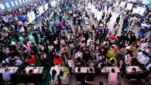 'Mưu hèn, kế bẩn' của các đại học top đầu Trung Quốc trong cuộc chiến giành giật thủ khoa