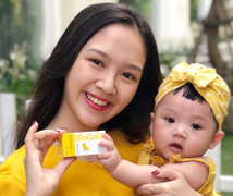 Mẹ trẻ Hà Anh 'Bánh đúc có xương' chăm con cực khéo nhờ luôn biết học hỏi