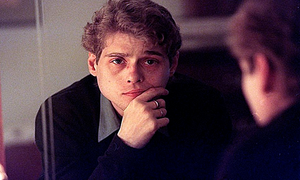 Thí nghiệm chuyển giới bất đắc dĩ đẩy người đàn ông vào bi kịch