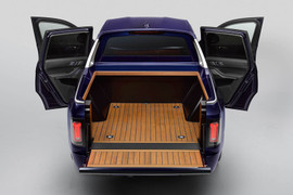 BMW hé lộ hình ảnh BMW X7 phiên bản bán tải