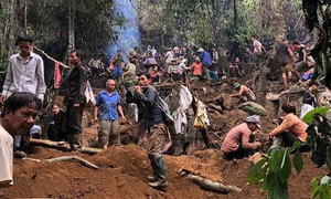 Truy tìm người tung tin đồn đào được đá quý gây hỗn loạn ở Yên Bái