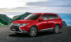 Mitsubishi giảm giá 3 mẫu xe tại Việt Nam