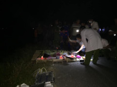 Ô tô 7 chỗ tông chết 3 em nhỏ đi xe đạp điện, tài xế rời hiện trường