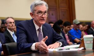 FED kêu gọi Facebook tạm dừng dự án tiền ảo Libra