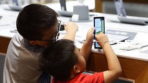 Trẻ em Việt Nam lười vận động và nghiện game