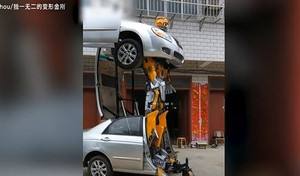 Video: Xe ô tô biến hình thành robot như trong phim Transformers