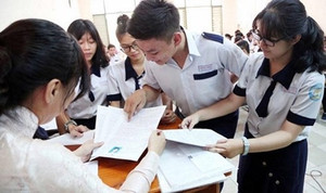 Thí sinh Long An tra cứu điểm thi THPT Quốc gia 2019