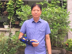 Cấp cứu kịp thời cho bệnh nhân đứt gân tay qua ứng dụng khám bệnh từ xa