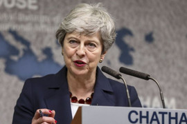 Thủ tướng Anh họp khẩn ngay trước khi từ chức để tính kế với Iran