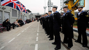 Hải quân Anh thừa nhận ‘bất lực’ trong việc bảo vệ lợi ích quốc gia