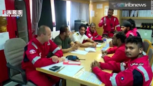 Hé lộ hình ảnh mới nhất của thủy thủ đoàn tàu Anh bị Iran bắt giữ