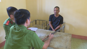 Nam thanh niên bị bạn nhậu chém gục