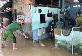 Cả trăm ngôi nhà chìm trong mưa lũ ở Lâm Đồng, thiệt hại hàng tỷ đồng