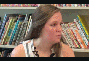 Video: Cô giáo nhận đồ dùng học tập thay quà cưới