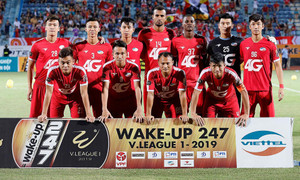 Video: Viettel mất điểm ngày HLV Park Hang Seo dự khán