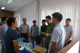 Đường dây sản xuất xăng dầu giả của đại gia Trịnh Sướng: Bắt nghi can chạy án