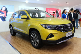 SUV trang bị động cơ tăng áp, giá chỉ hơn 300 triệu đồng