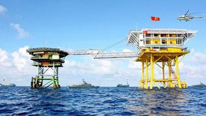 Tàu Trung Quốc ngang ngược xâm phạm bãi Tư Chính: Việt Nam không thể trông chờ vào bất cứ lực lượng bên ngoài nào