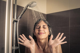 Video: Điều gì xảy ra nếu bạn không tắm trong một tháng?