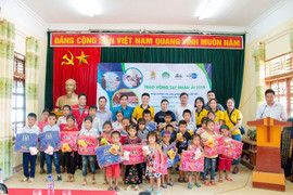 700 học sinh ở Sơn La nhận món quà nhân ái trước thềm năm học mới