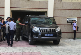 Có con được nâng điểm THPT quốc gia 2018, Giám đốc Công ty Bảo Việt Hòa Bình cùng vợ khai gì?