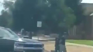 Video: Bắt nghi phạm xả súng tại Mỹ khiến 20 người chết