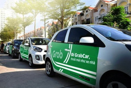 Thủ tướng yêu cầu báo cáo phương án 'gắn mào' cho taxi công nghệ trước 15/8