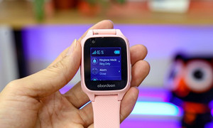 Bố mẹ tìm mua đồng hồ định vị con sau vụ học sinh bị bỏ quên trên xe