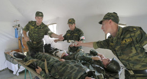 Hội thao Quân sự quốc tế: Kỹ thuật bấm huyệt của bác sĩ quân y Việt Nam được ca ngợi