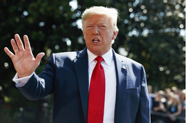 Tổng thống Trump hoãn áp thuế hàng Trung Quốc vì... Giáng sinh?