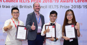 Ba học sinh Việt Nam nhận Học bổng IELTS Prize từ Hội đồng Anh