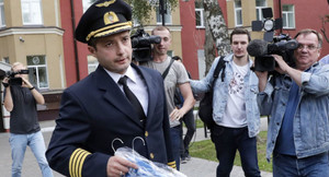 Phản ứng bất ngờ của cơ trưởng Nga được trao danh hiệu Anh hùng