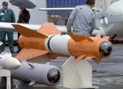 Sai sót chết người của binh sỹ, tên lửa Nga phóng đi từ máy bay đang bảo dưỡng