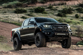 Ford Ranger độ công suất 360 mã lực, giá cao gấp 2,7 lần Toyota Camry