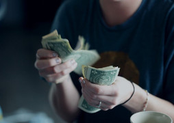 Hà Nội 'bêu tên' hơn 200 đơn vị nợ thuế