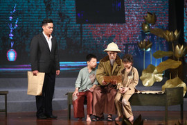 Xem chương trình ‘Muôn vàn tình thương yêu’, mấy lần tôi tìm khăn lau nước mắt