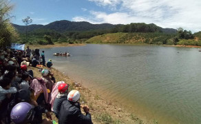 Thi thể bé gái dưới hồ nước ở Đắk Lắk với nhiều vết thương