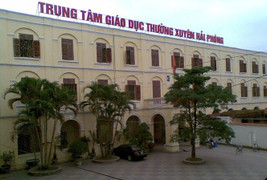 Đại học Đông Đô quanh co trả lời thắc mắc của gần 200 học viên văn bằng 2