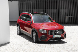 Mercedes-Benz GLB35 AMG 4Matic 2020 trình làng: Công suất 306 mã lực