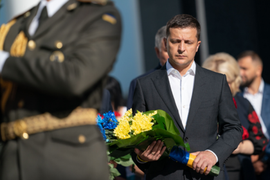 Lễ kỷ niệm 75 năm Ngày Chiến thắng: Điện Kremlin sẽ mời ông Tổng thống Ukraine Zelensky