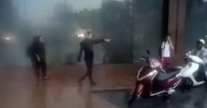 Bảo vệ khách sạn Grand Plaza đuổi người dân trú nhờ tránh giông lốc khủng khiếp ở Hà Nội: Quản lý nói gì?