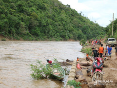 Một học sinh ở Nghệ An dũng cảm cứu sống 2 người dân giữa dòng lũ