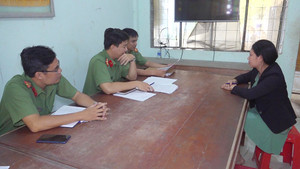 Nữ ca sĩ đăng thông tin sai sự thật lên mạng bị công an mời làm việc