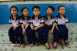 5 đứa trẻ trong ca sinh năm đầu tiên của Việt Nam háo hức vào lớp 1