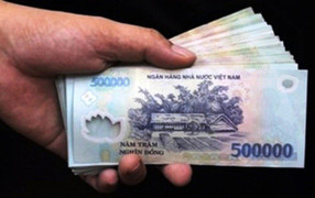 Dùng clip nóng đòi người yêu cũ nửa tỷ đồng