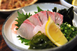 Sán lúc nhúc trong gan người đàn ông do ăn cá sống