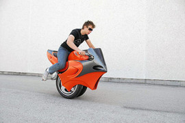 Video: Các phương tiện giao thông kỳ lạ nhất thế giới