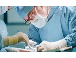 Căn bệnh quái ác 'ăn' gần hết xương hàm phải của cậu bé 15 tuổi