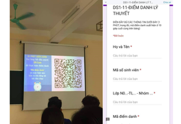 Điểm danh bằng mã QR trong 60 giây, sinh viên Đại học Luật Hà Nội 'hết đường' đi học muộn